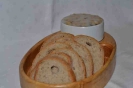 Lopár s masťou a chlebom